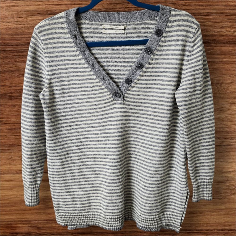 Anthropologie Gray and White Striped V-neck Sweater. Sz. S - Picture 1 of 10